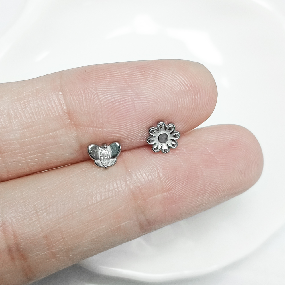Flower Labret Piercing Butterf - Flat Back Labret Stud recensione e prezzo